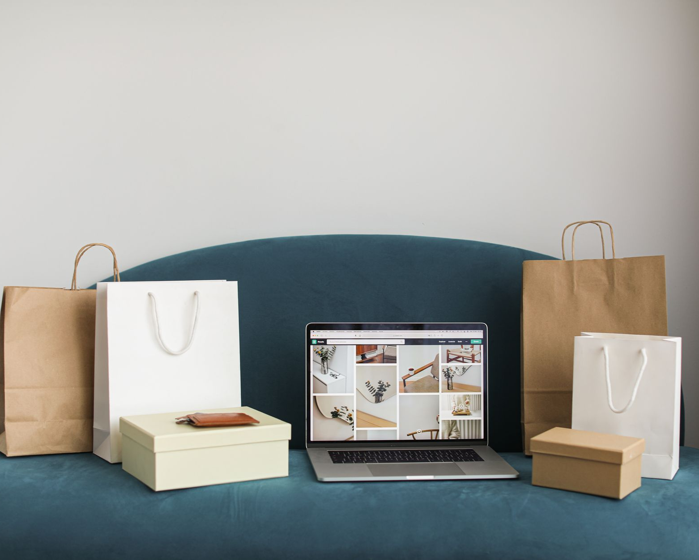 Editorial content marketing articles and guides